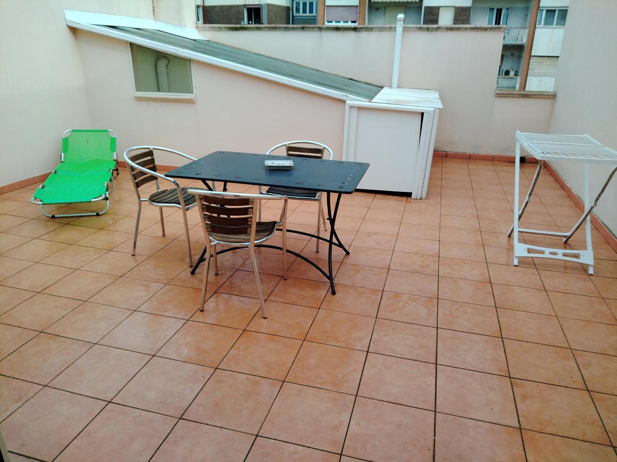 Mansarda Con Terrazzo Privato Barletta Exterior foto